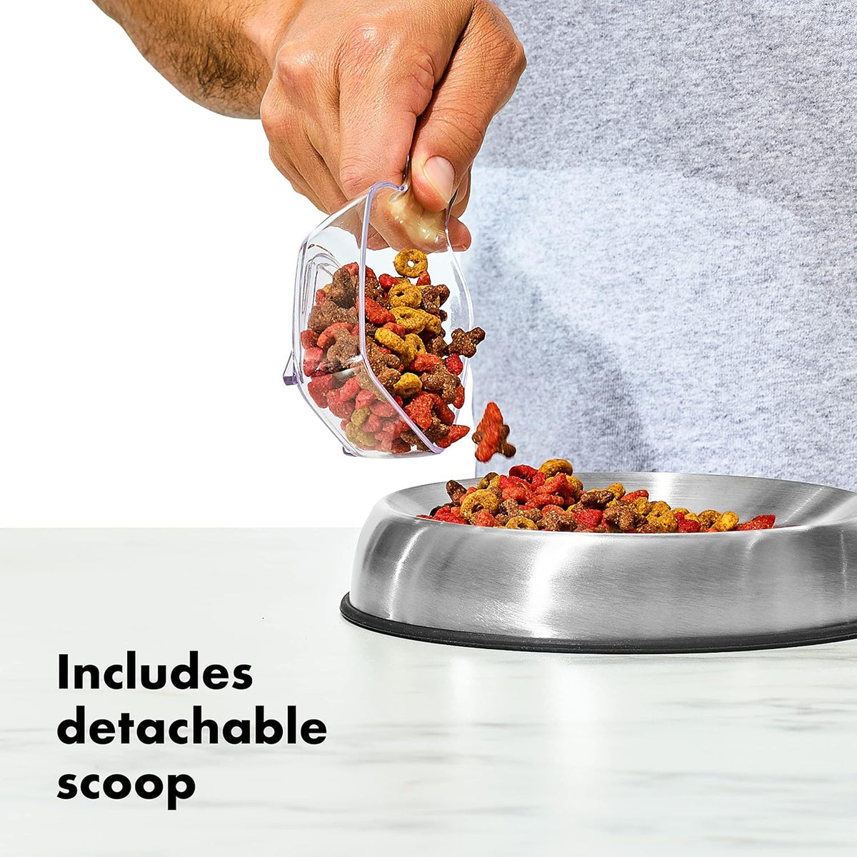 OXO Good Grips Pet POP Container – 4.4 Qt/4.2 L with Scoop |Ideal for up to 4lbs of Dog Food or