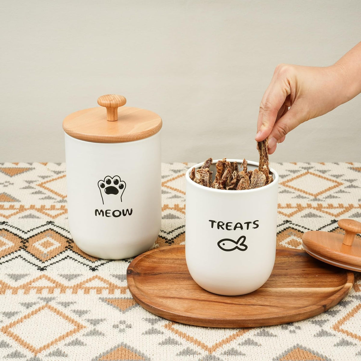 Cat Treat Container with Airtight Lid, Cat Food Oganizer Dry Food, Cat Food Storage Containers, Pet