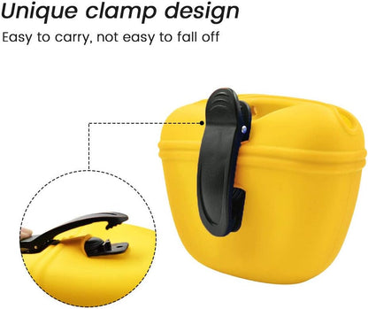 AUDWUD Silicone Dog Treat Pouch,Clip on Portable Training Container,Convenient Magnetic Buckle