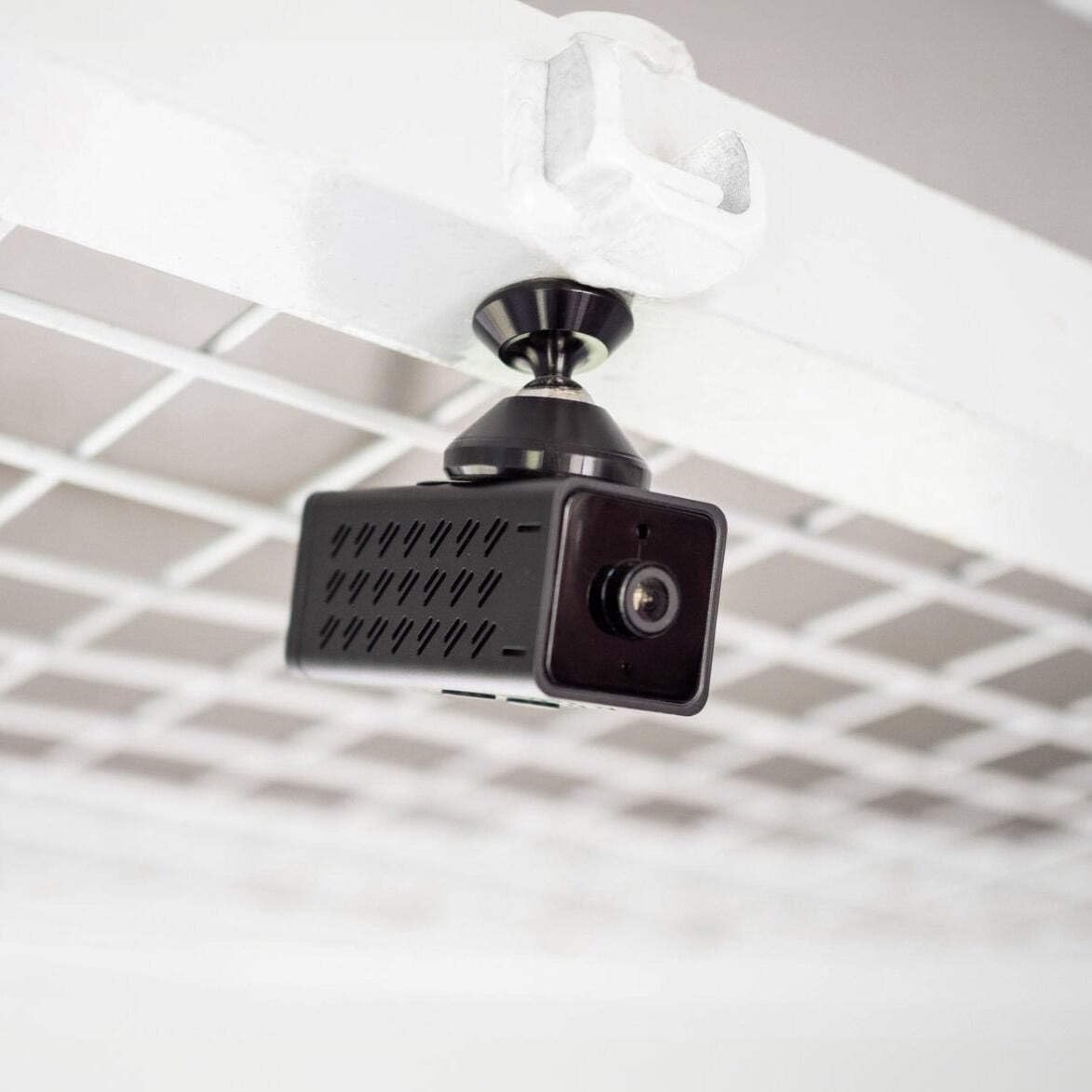 Equine Eye Voyager - Wireless Horse Trailer Camera – Live Video to Your Mobile with Night Vision
