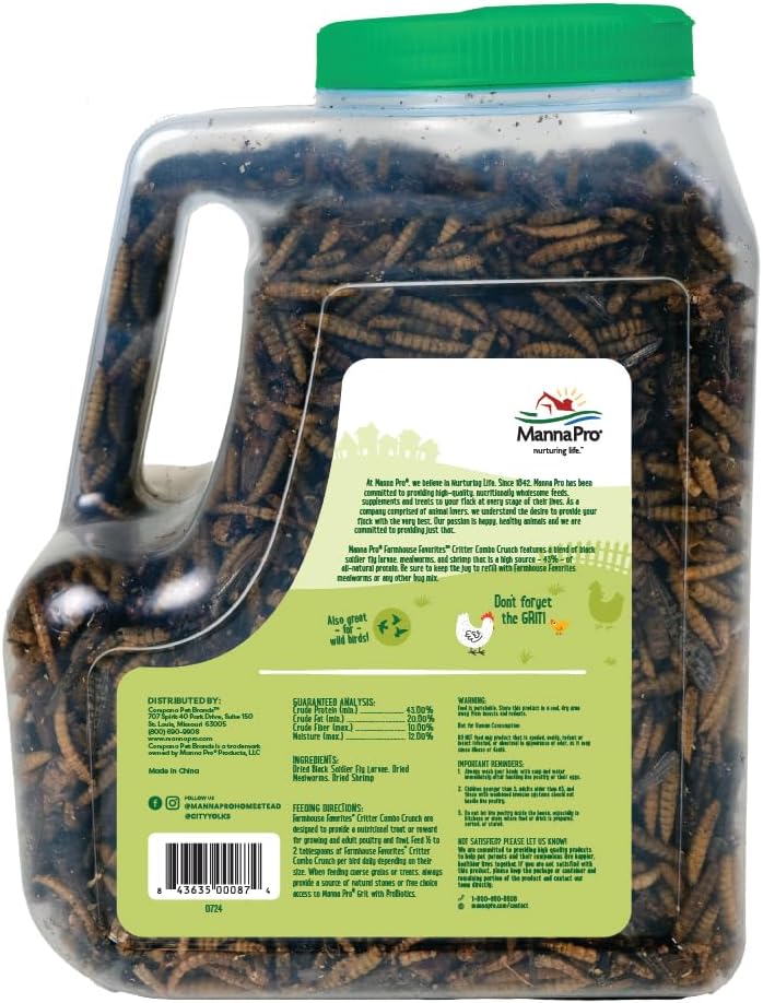 Manna Pro Farmhouse Favorites Critter Combo Crunch Bug Jug – Engaging Poultry Treat – Blend of