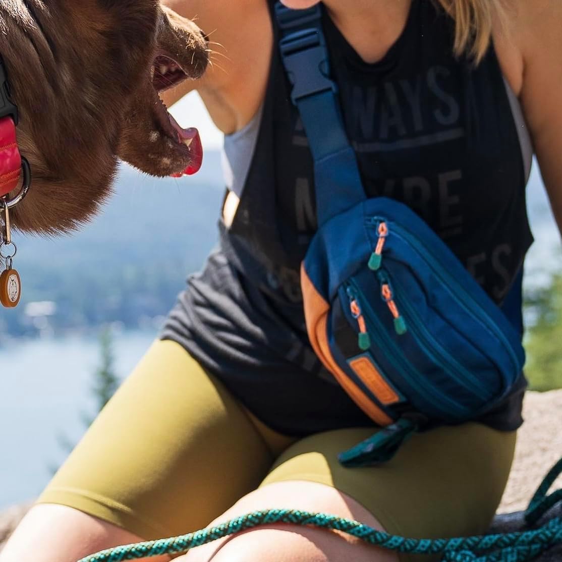 Wilderdog Utility Fanny Pack stores Treats, Balls, Keys in 3 Pockets with adjustable strap and Poop