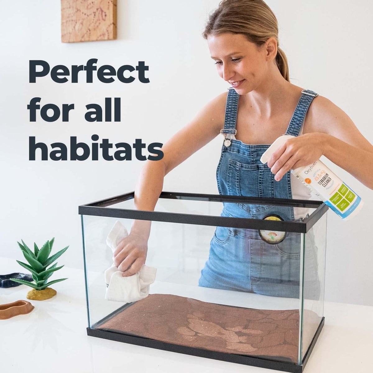 Oxyfresh Premium Terrarium Cleaner – Professional Amphibian and Reptile Terrarium Smell Eliminator