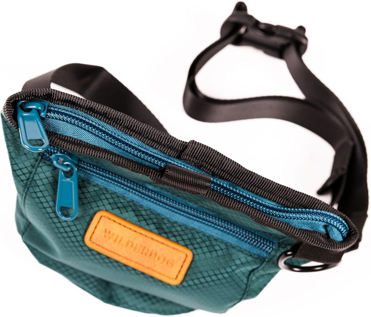 Wilderdog Dog Training Treat Pouch with Magnetic and Zipper Closure, Carabiner Attached, Adjustable