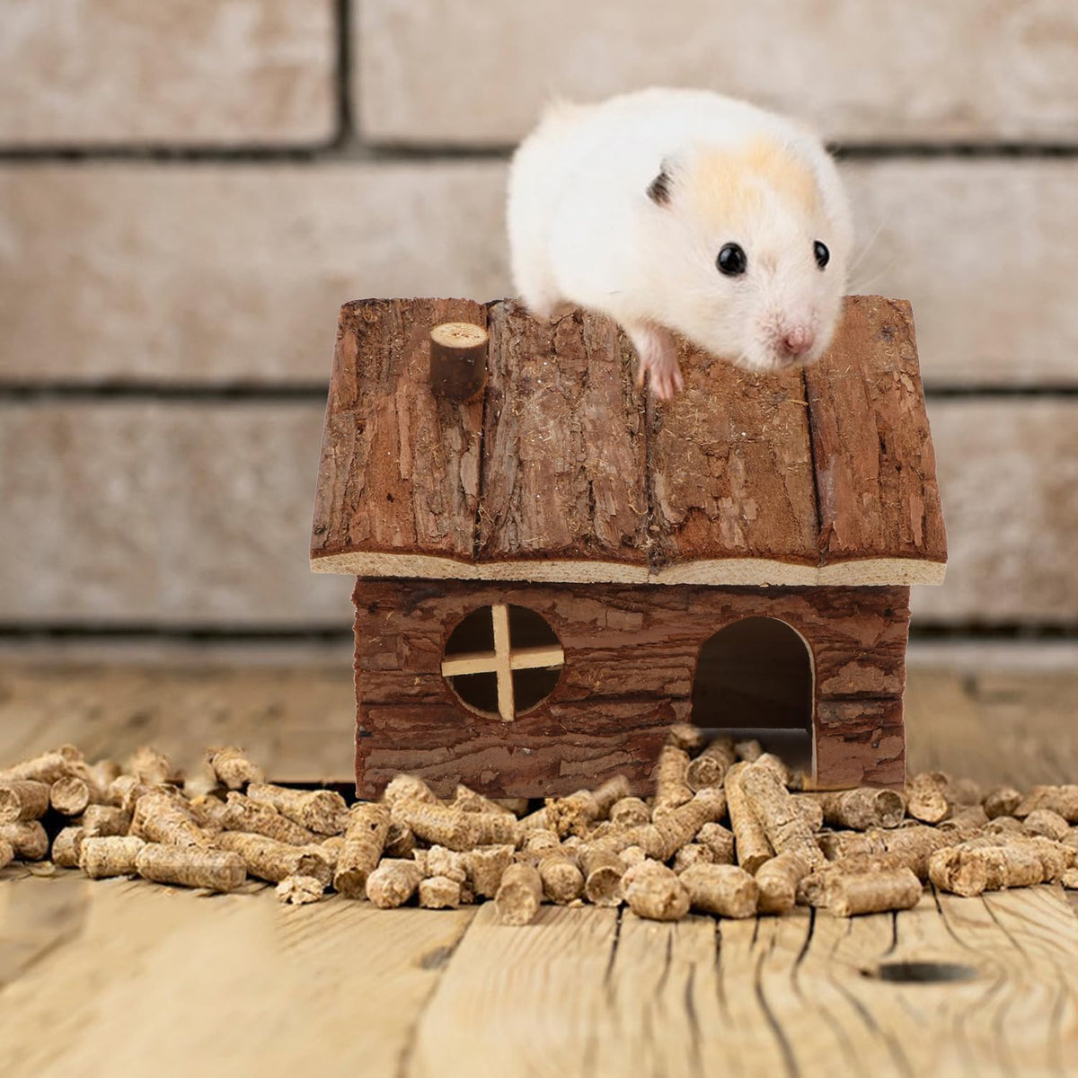 Hypeety Natural Wooden Hamster House Cage Small Animals House with Chimney for Pet Rats Gerbil
