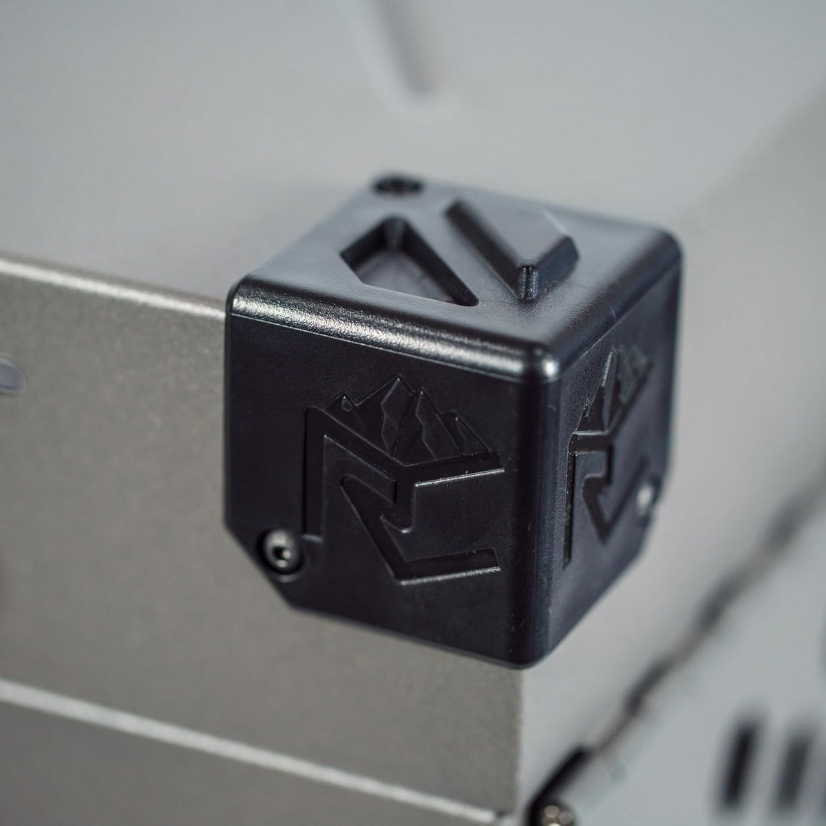 ROCK CREEK CRATES Collapsible Dog Crate: Meticulously Engineered, Durable Aluminum Construction