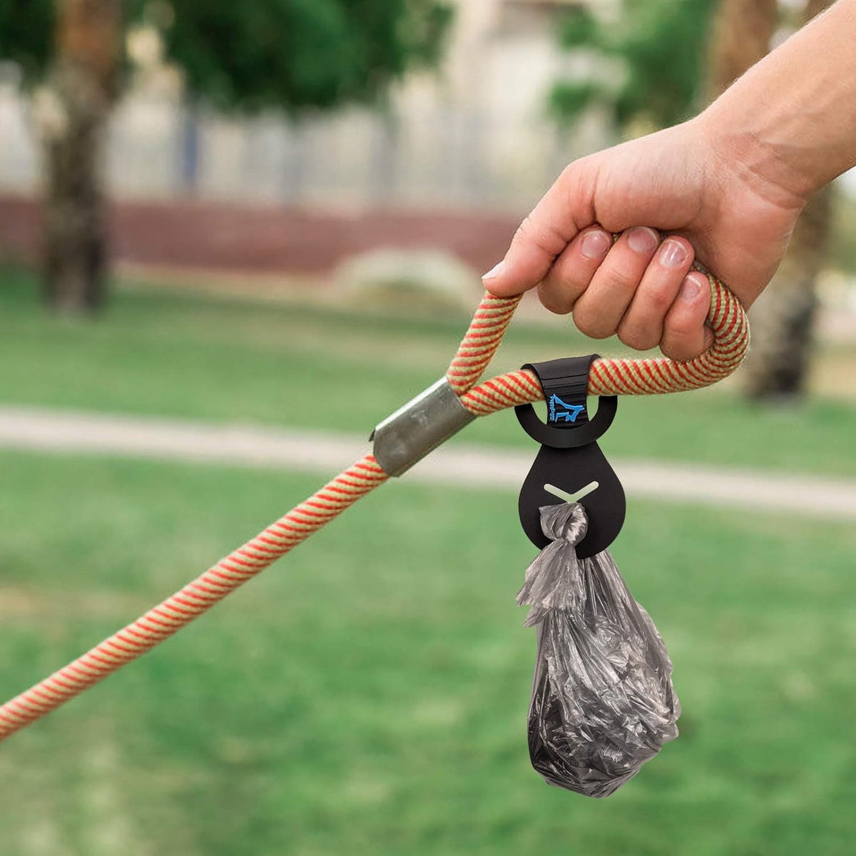 PuppyDoggy Dog Poop Bag Holder for Leash Waste Bag Carrier Dog Poop Bag Dispenser for Walking
