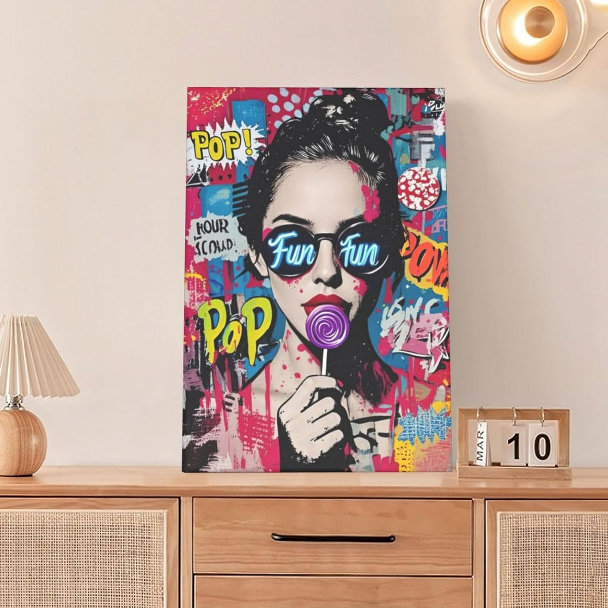 Fashion Women Wall Art Glam Modern Artwork for Girls Banksy Street Graffiti Pop Art Canvas Pictures