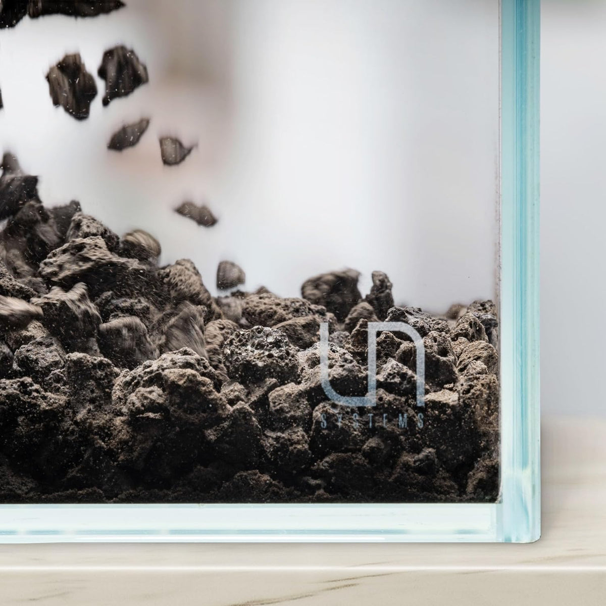 Ultum Nature Systems Controsand Vesuvius Aquarium Gravel (3L) - Versatile Aquarium Substrate for