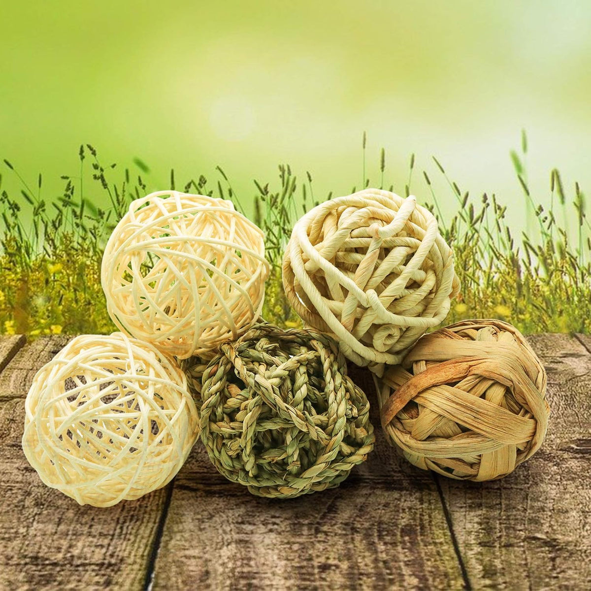 8 Pcs Small Animals Play Balls Rolling Activity Chew Toys Gnawing Treats for Rabbits Guinea Pigs
