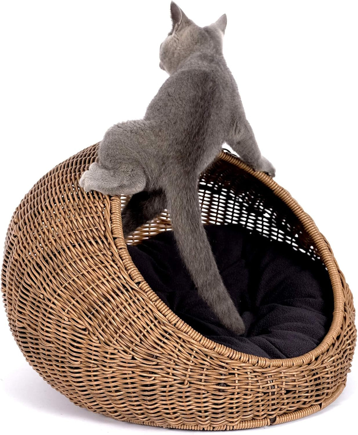 D+GARDEN Wicker Cat Bed Dome for Medium Indoor Cats - a Covered Cat Hideaway Hut of Faux Rattan