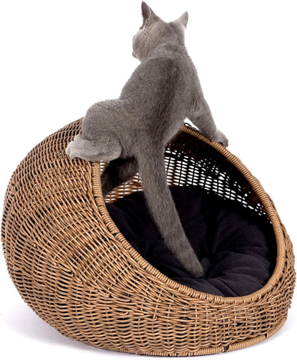 D+GARDEN Wicker Cat Bed Dome for Medium Indoor Cats - a Covered Cat Hideaway Hut of Faux Rattan