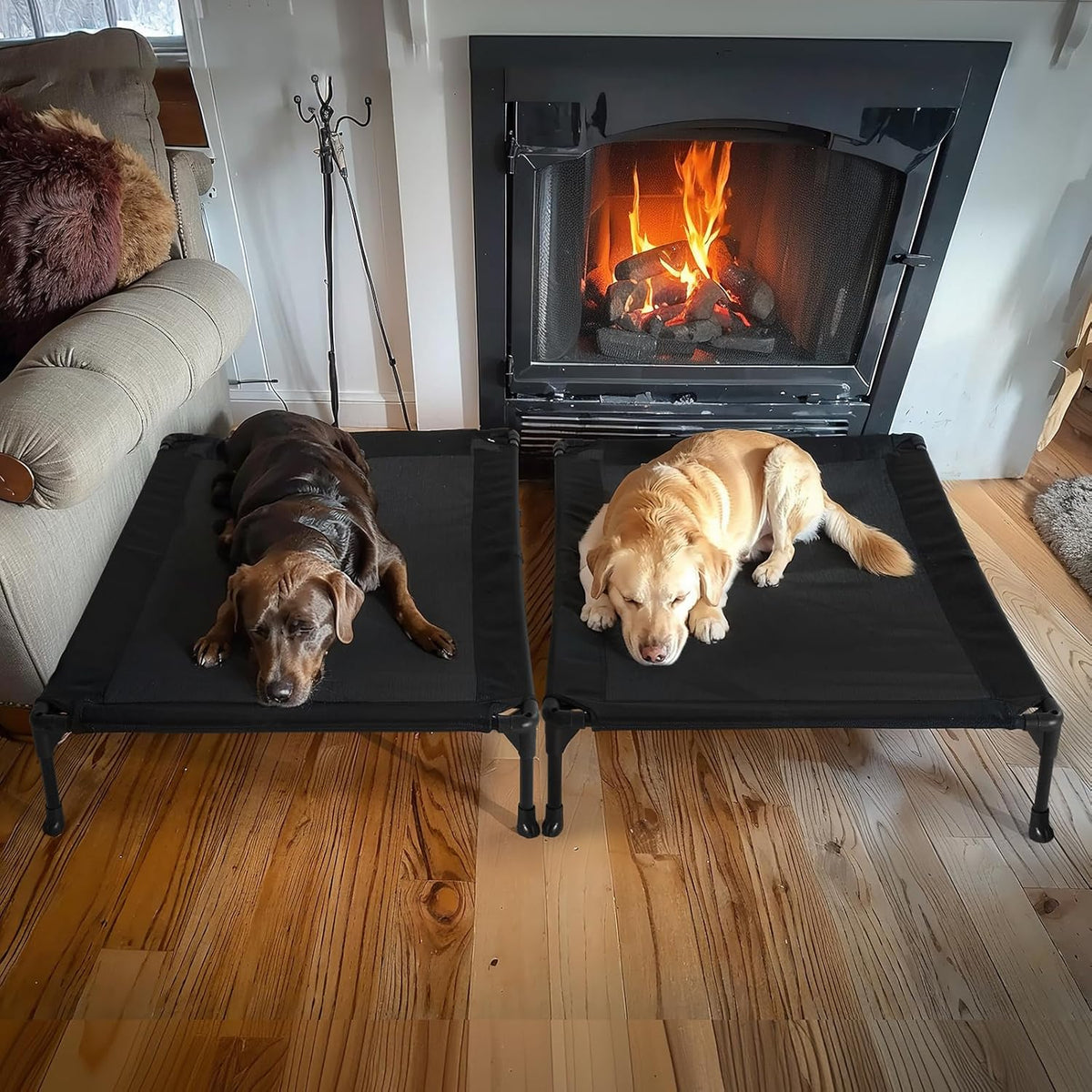 Veehoo Portable Raised Dog Cot, Cooling Elevated Pet Bed with Washable & Breathable Mesh, No-Slip