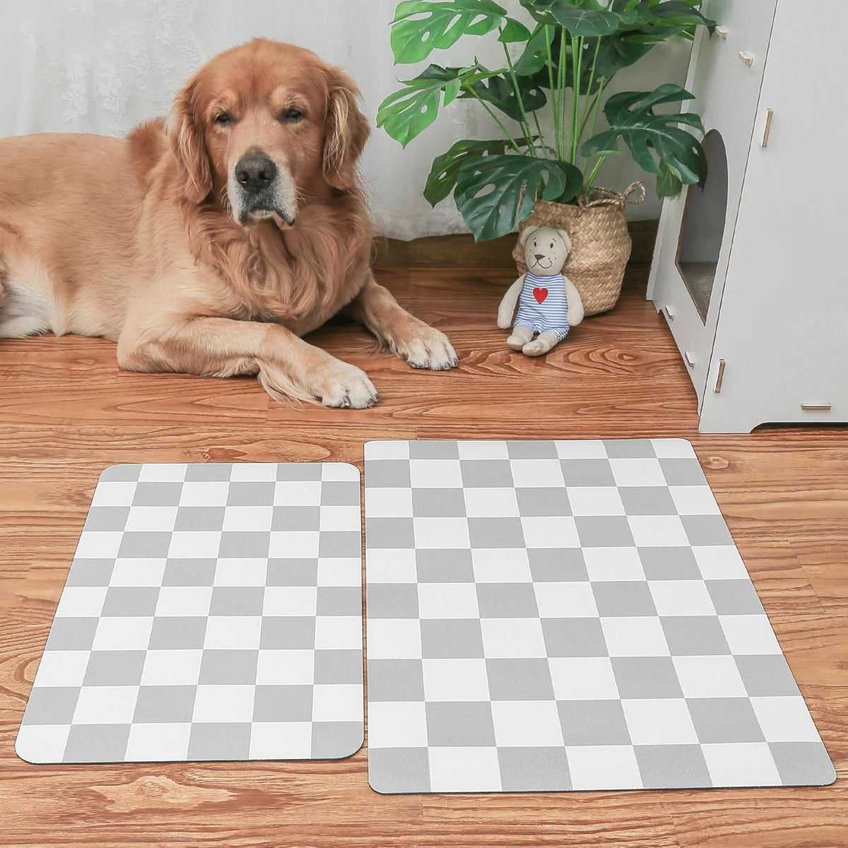 Ralxion Checkered Dog Feeding Mat, Absorbent Mats for Dog Food and Water Bowl, Dispenser, Retro