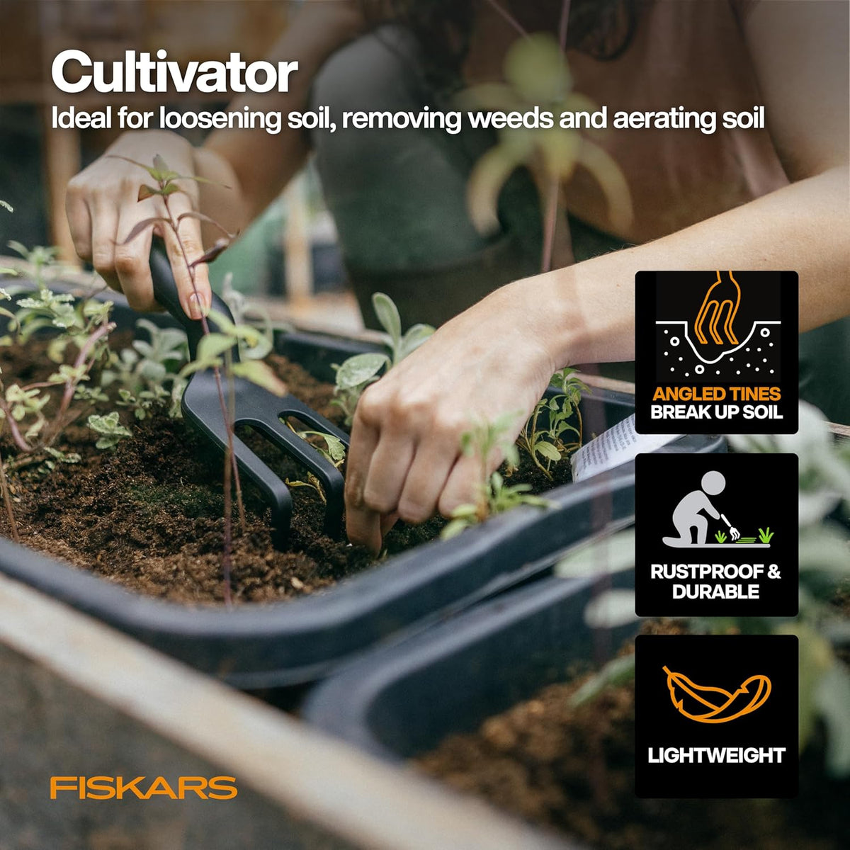 Fiskars Flower Gardening Tool Gift Set with Floral Pruner, Trowel, Cultivator, Garden Gloves, and