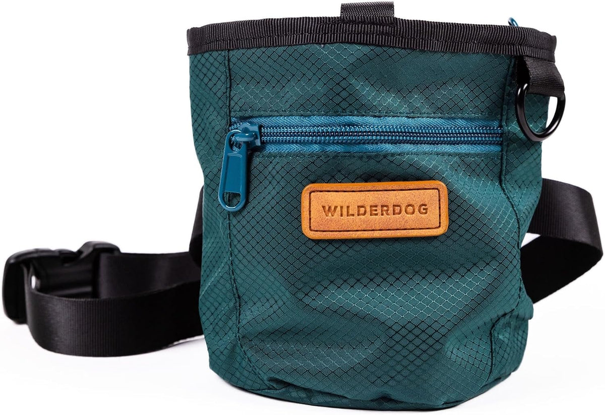 Wilderdog Dog Training Treat Pouch with Magnetic and Zipper Closure, Carabiner Attached, Adjustable