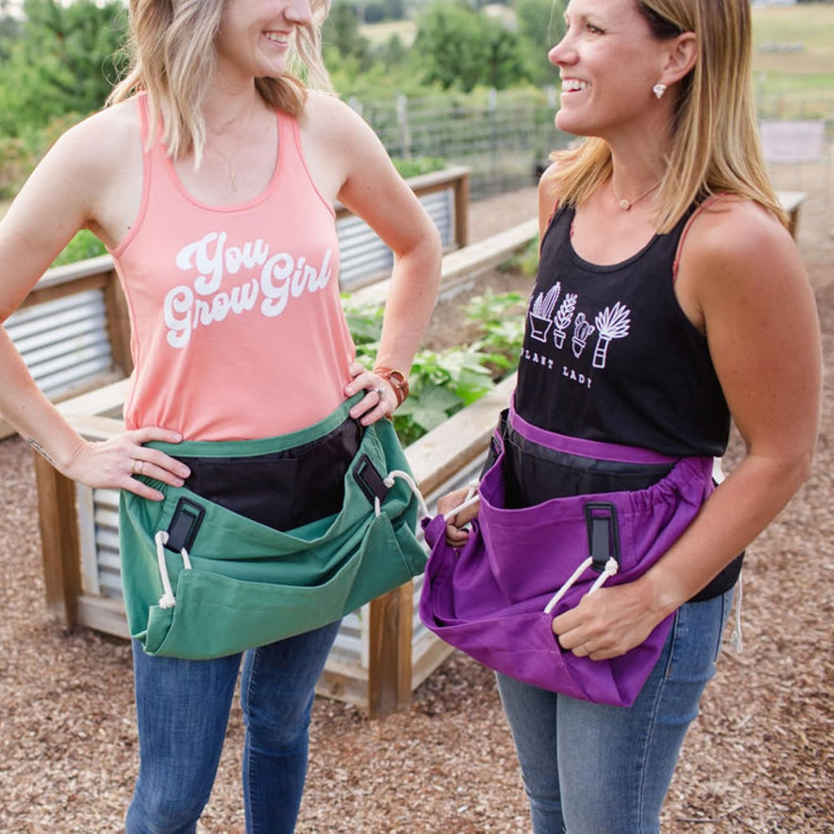Roo Gardening Apron with Pockets & Harvesting, Picking Pouch - Adjustable, Water-resistant