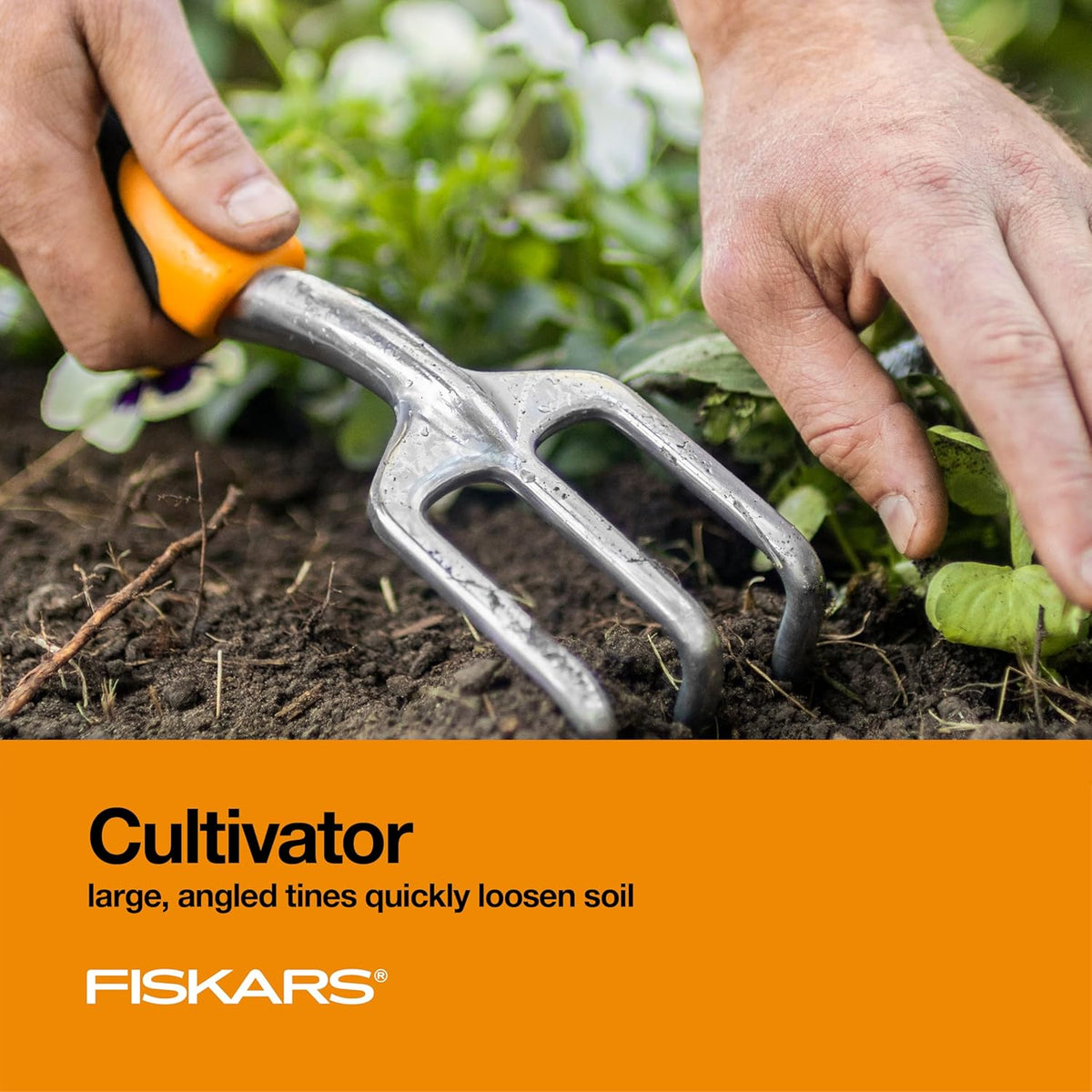 Fiskars 3-in-1 Garden Tool Set, Includes Trowel, Transplanter, and Cultivator for Outdoor