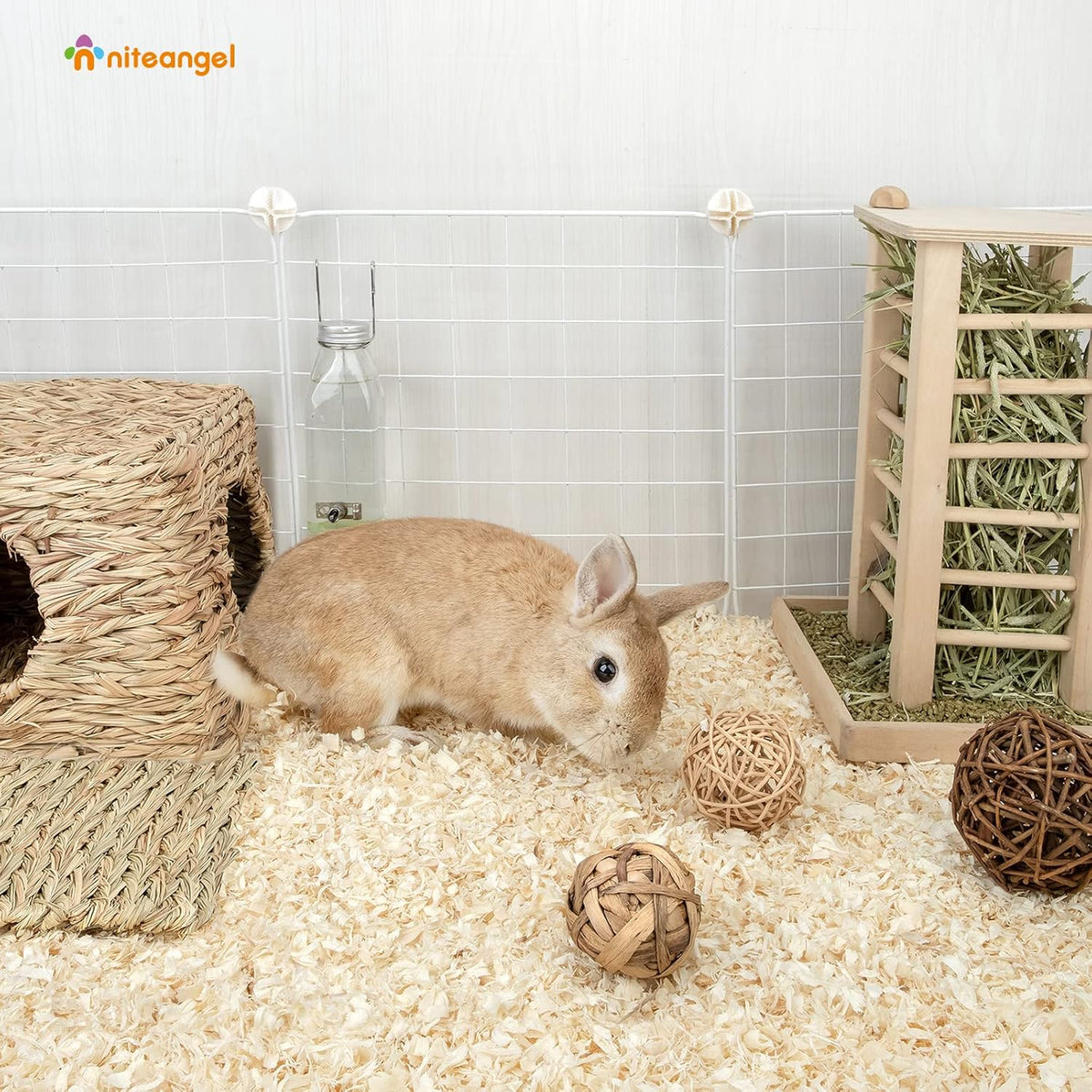 Niteangel Aspen Shaving Hamster Beddings for Syrian Dwarf Hamster Gerbil Mice Degu Rat Rabbit Bunny