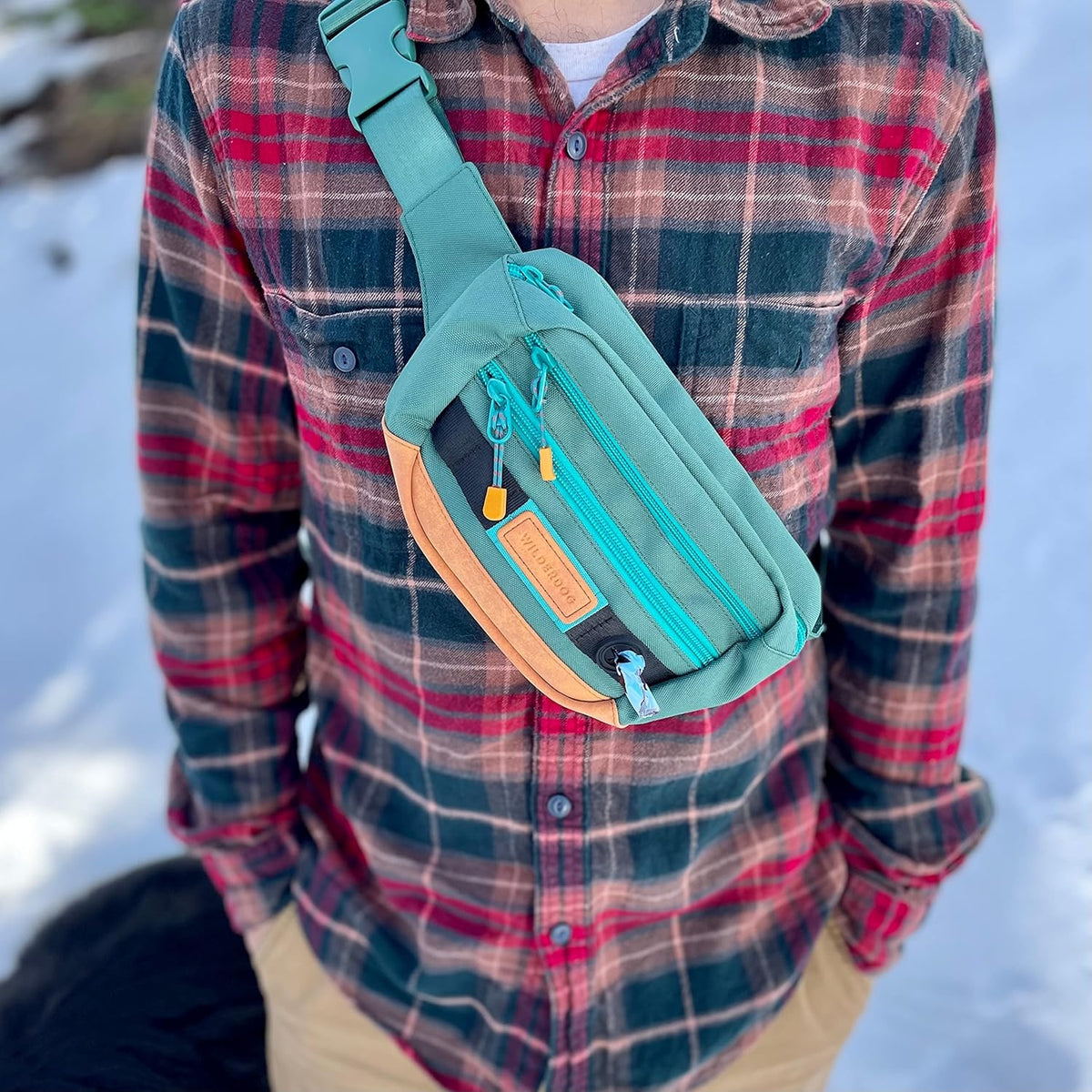 Wilderdog Utility Fanny Pack stores Treats, Balls, Keys in 3 Pockets with adjustable strap and Poop