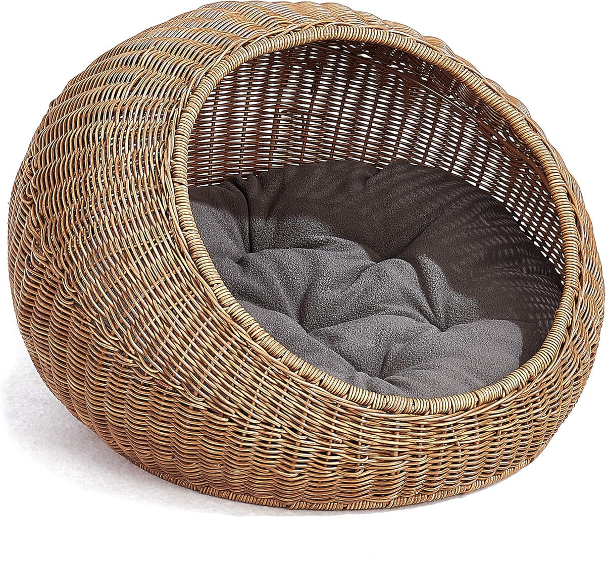 D+GARDEN Wicker Cat Bed Dome for Medium Indoor Cats - a Covered Cat Hideaway Hut of Faux Rattan