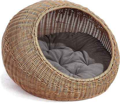 D+GARDEN Wicker Cat Bed Dome for Medium Indoor Cats - a Covered Cat Hideaway Hut of Faux Rattan